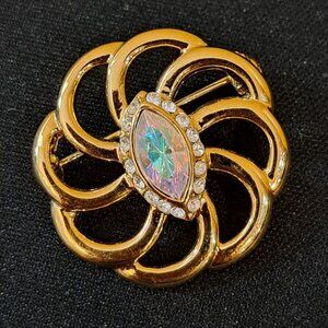 Vintage Gold Tone Flower Brooch With Rhinestone Center